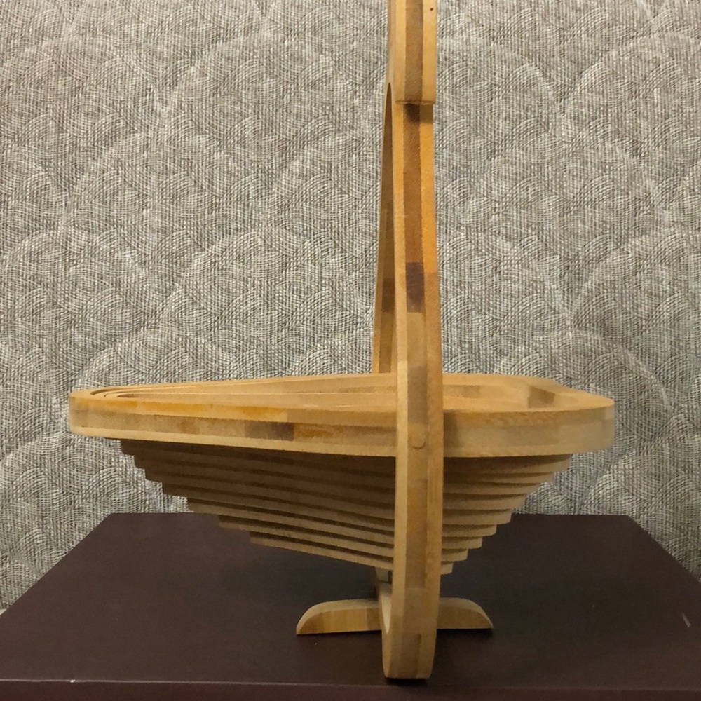 HAND MADE WOOD DECORATION - Picture 7 of 9
